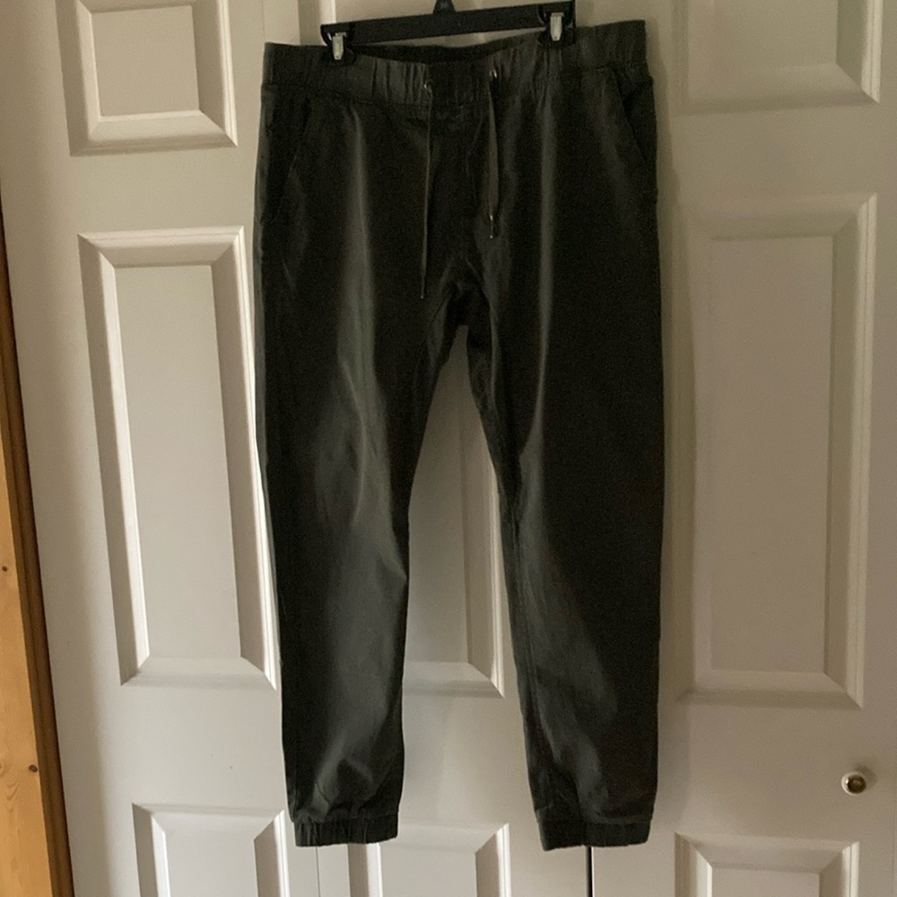 Ring of Fire mens XL joggers khaki green hiking running camping outdoors